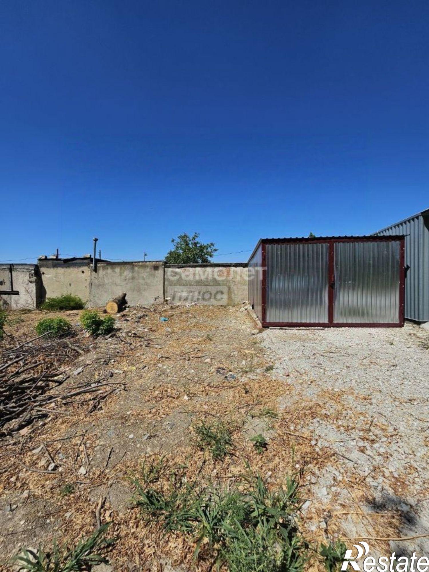 Купить гараж, место в паркинге за 300 000 рублей на ул Дмитрия Донского, 3