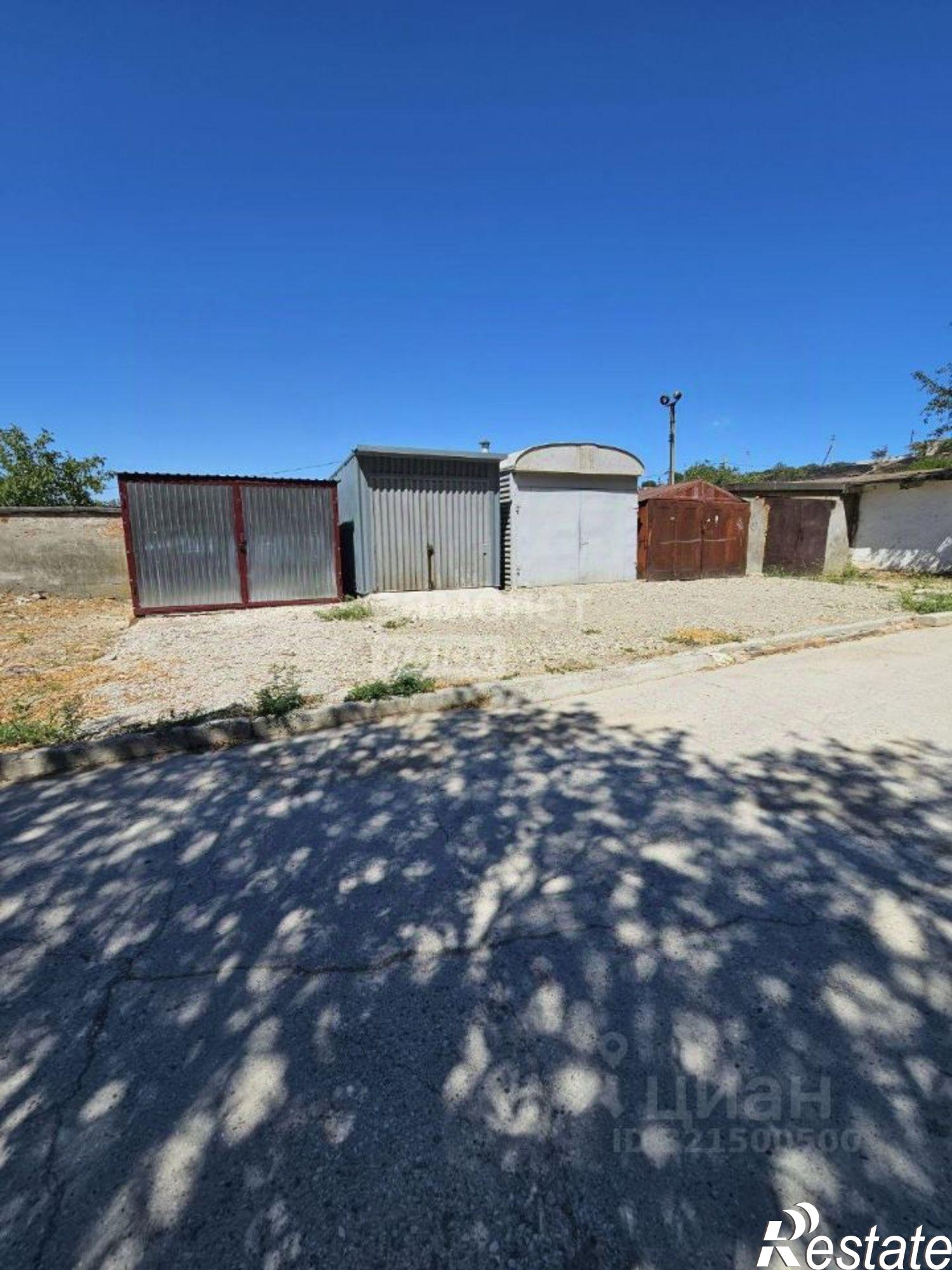 Купить гараж, место в паркинге за 300 000 рублей на ул Дмитрия Донского, 3