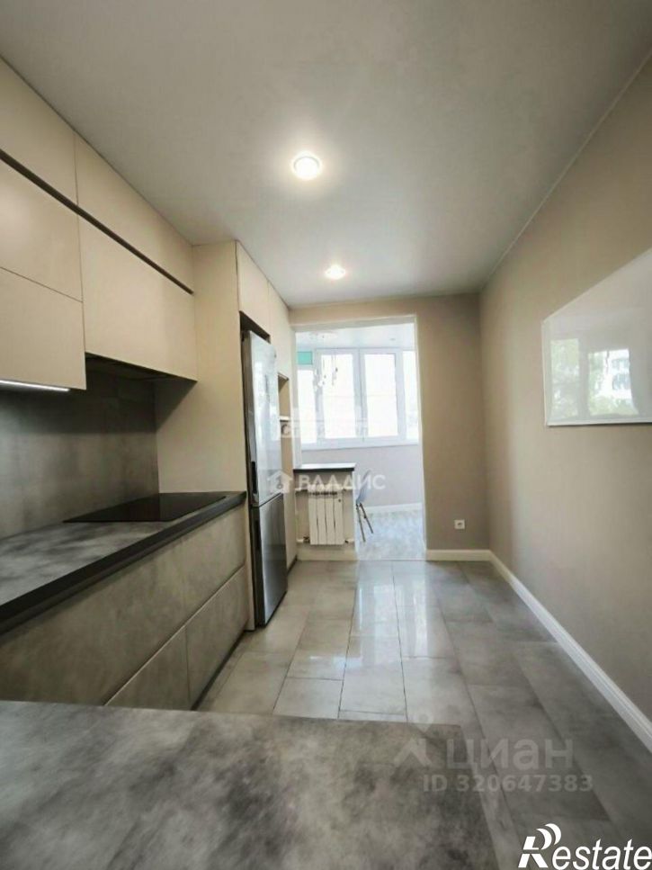 3-комн квартира улица Генерала Петрова, 6,  д. 6