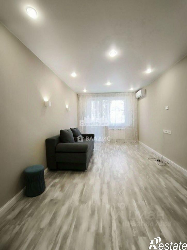 3-комн квартира улица Генерала Петрова, 6,  д. 6