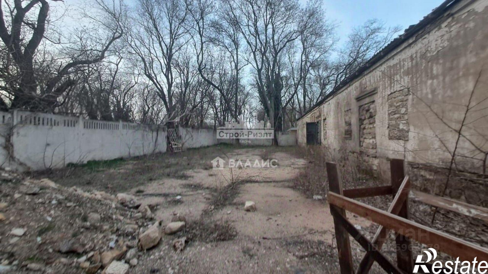 Купить торговое помещение за 26 688 700 рублей на ул Степана Разина, 4