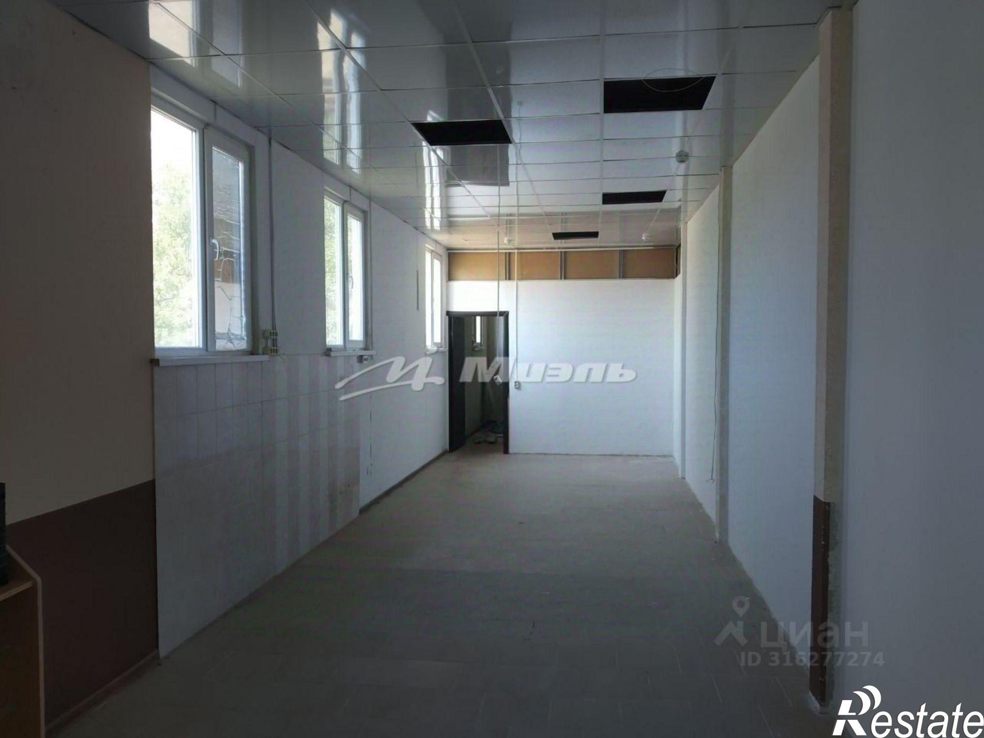 Купить торговое помещение за 12 000 000 рублей на ул Буденного, 32