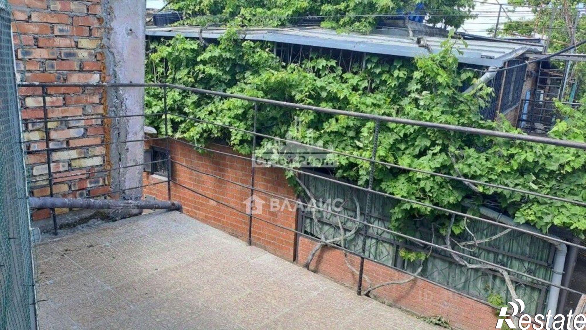 Купить гараж, место в паркинге за 1 800 000 рублей на улица Веры Белик, 12