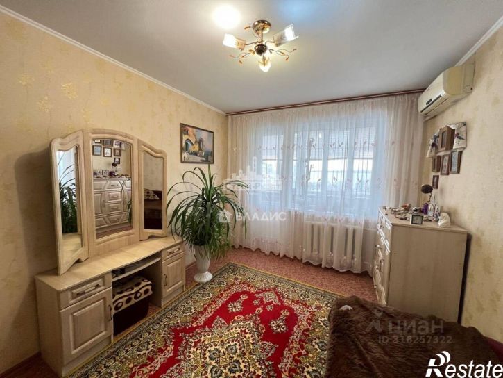 3-комн квартира улица Генерала Петрова, 10,  д. 10