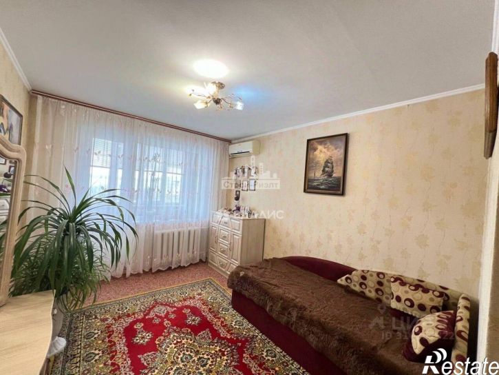 3-комн квартира улица Генерала Петрова, 10,  д. 10