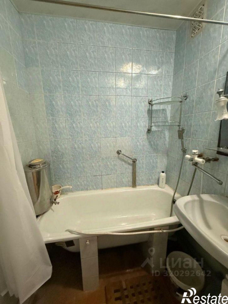 4-комн квартира улица Клары Цеткин, 19,  д. 19