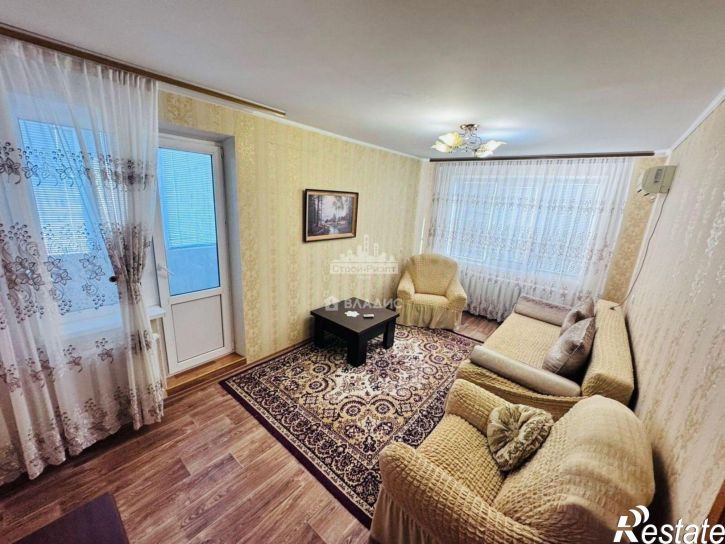 2-комн квартира улица Генерала Петрова, 14,  д. 14