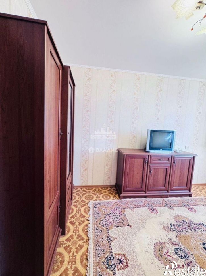 2-комн квартира улица Генерала Петрова, 14,  д. 14