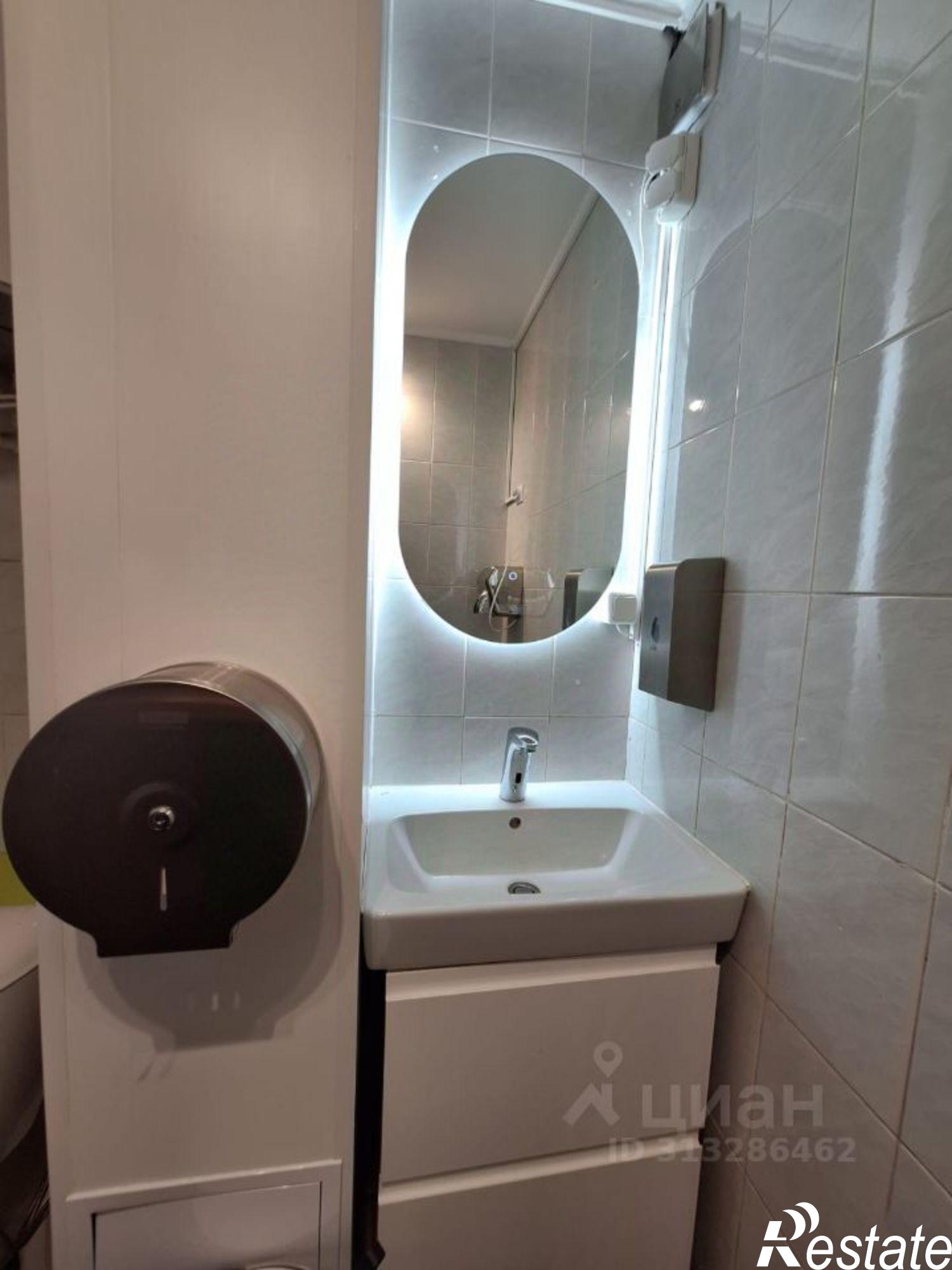 Купить помещение свободного назначения за 9 700 060 рублей на ул Карла Маркса, 10