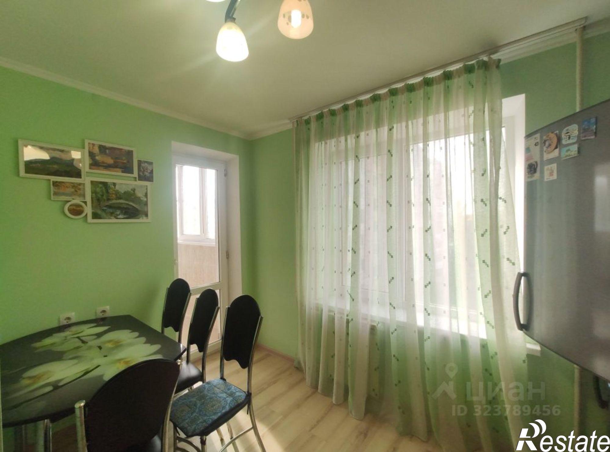 Сдать квартиру за 25 000 рублей на улица Генерала Петрова, 4