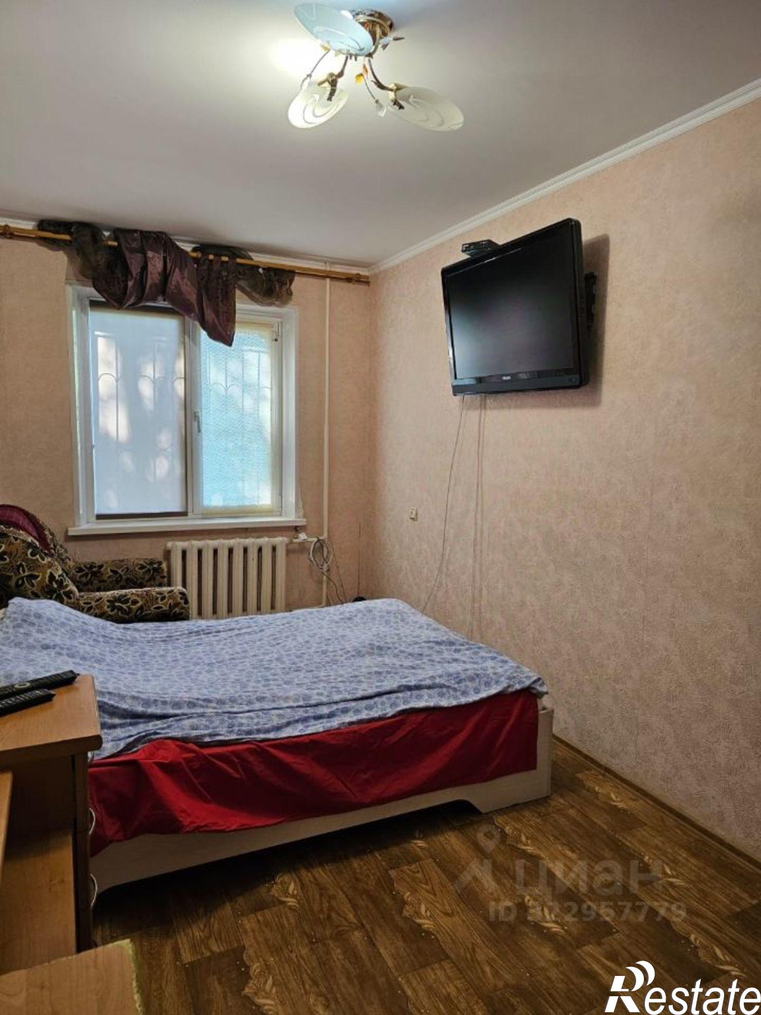 Сдать квартиру за 18 000 рублей на улица Орджоникидзе, 118