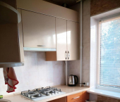 2-комн, 43кв м, этаж 2/5 улица Комарова, 2