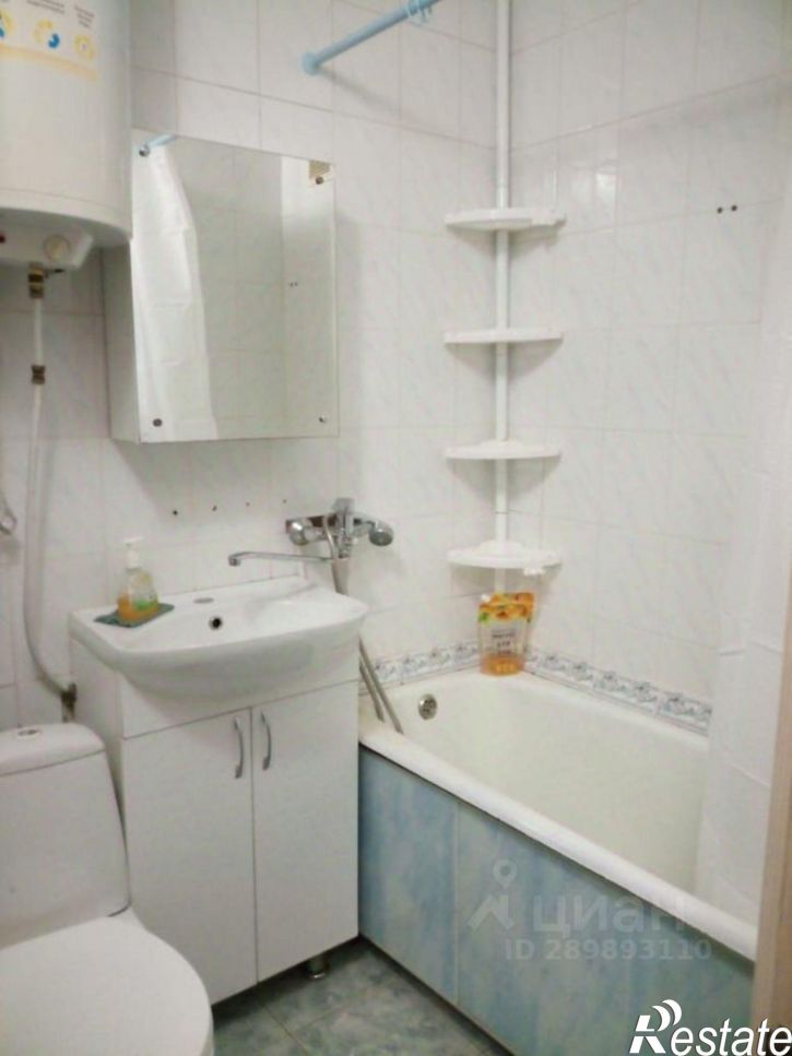 2-комн квартира улица Комарова, 2,  д. 2