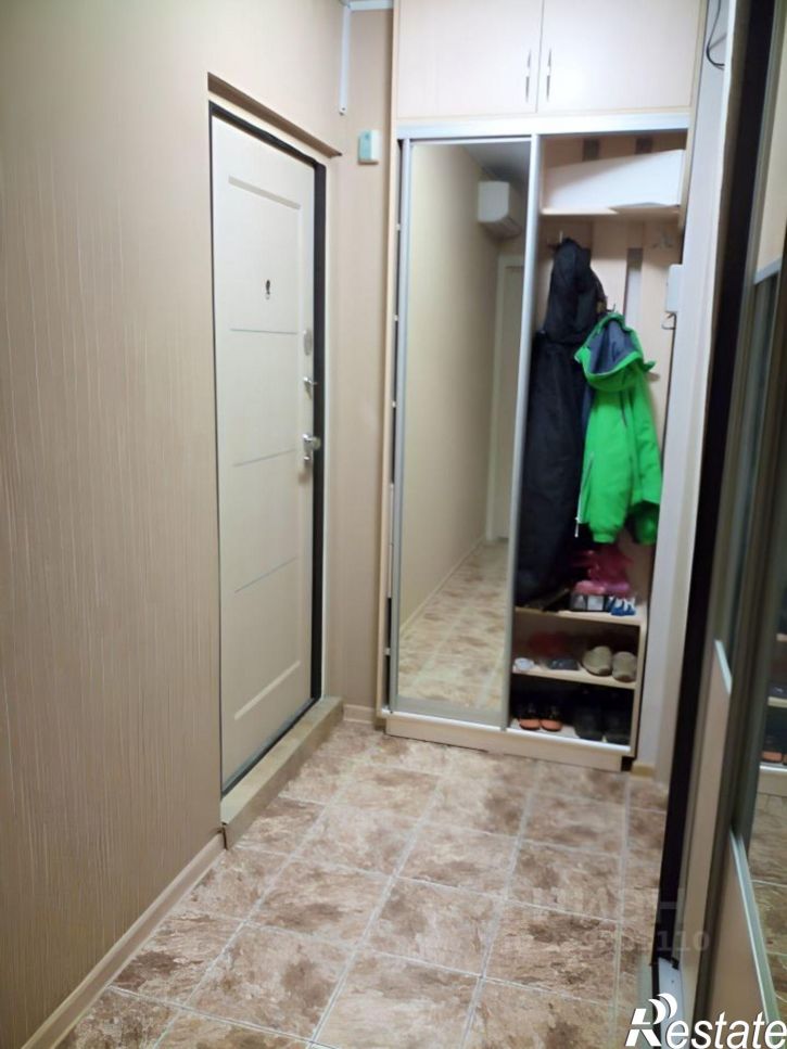 2-комн квартира улица Комарова, 2,  д. 2