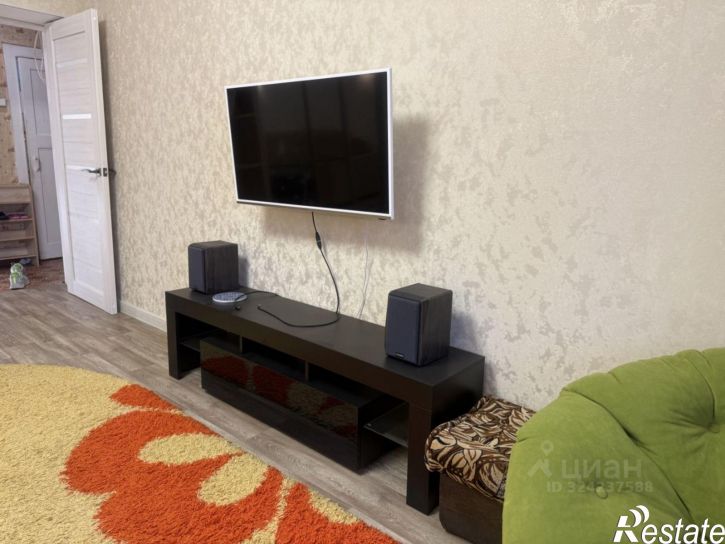 2-комн квартира ул Нестерова, 5,  д. 5