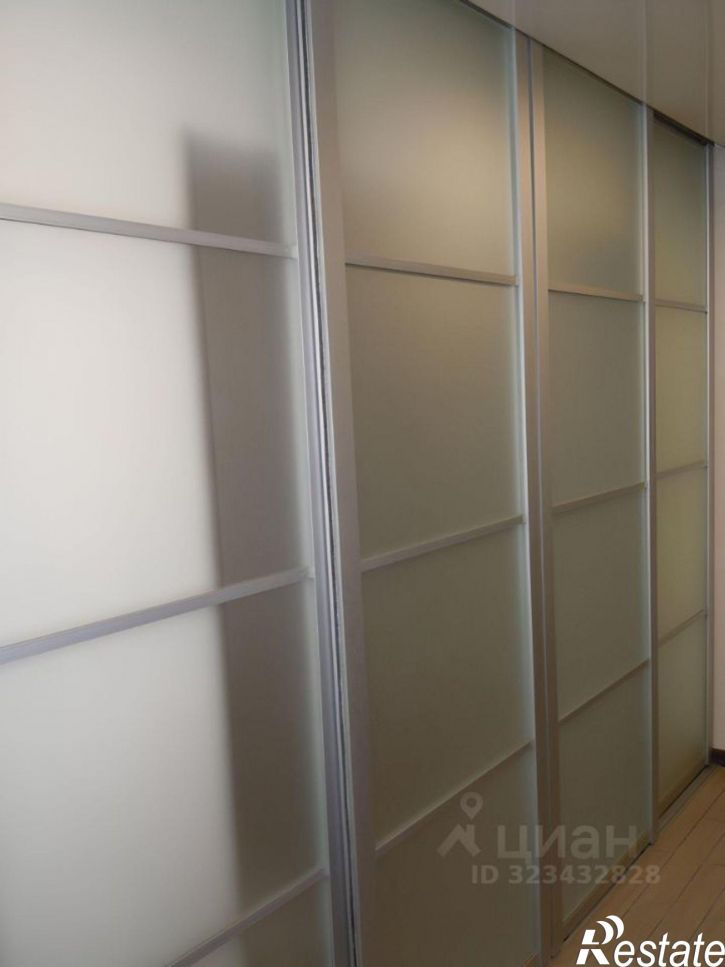 3-комн квартира ул Блюхера, 15,  д. 15