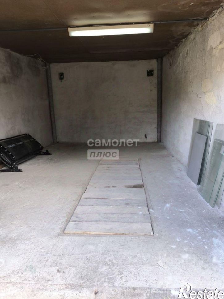 Гараж/парковка ул Генерала Петрова, 4,  д. 4