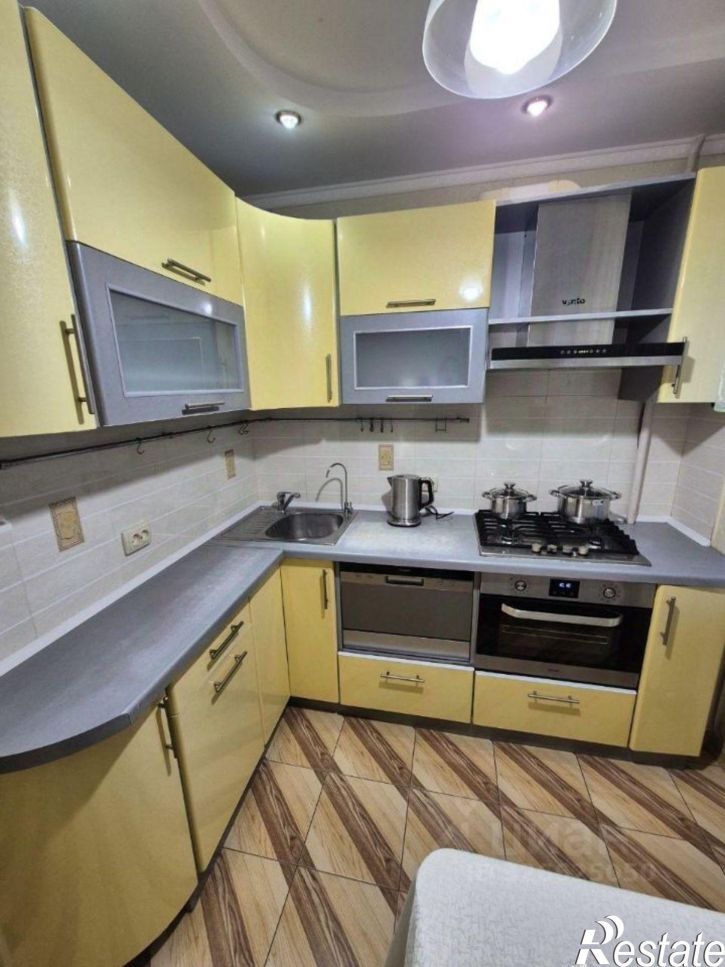 2-комн квартира ул Лейтенанта Бувина, 6,  д. 6