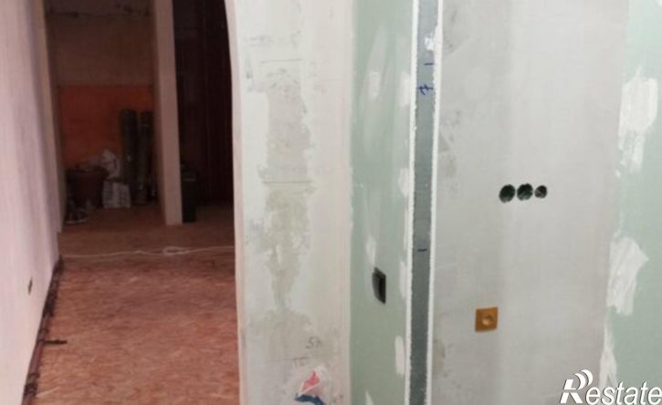 3-комн квартира улица Клары Цеткин, 15,  д. 15