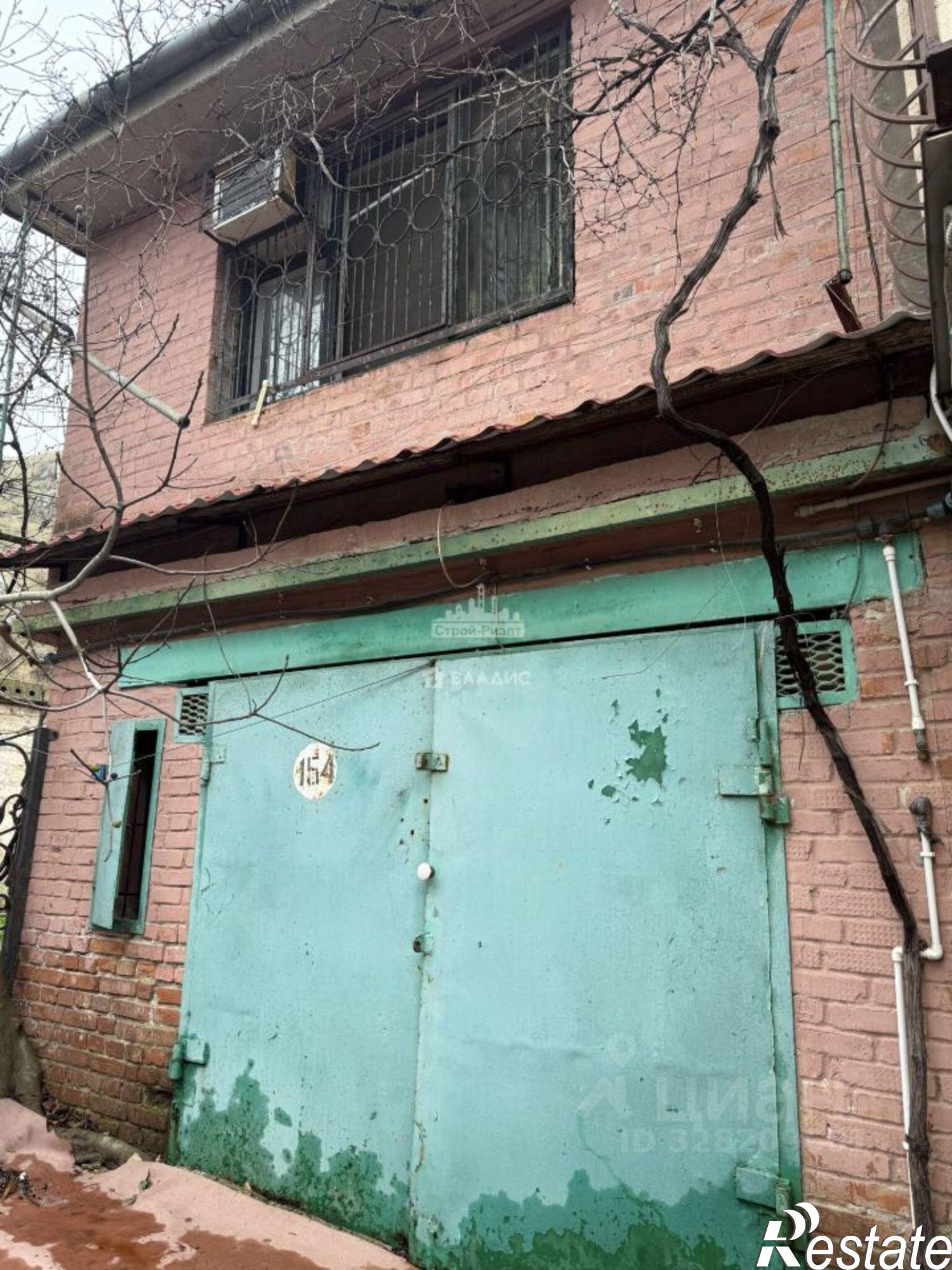 Купить гараж, место в паркинге за 1 500 000 рублей на мыс Змеиный, 63А