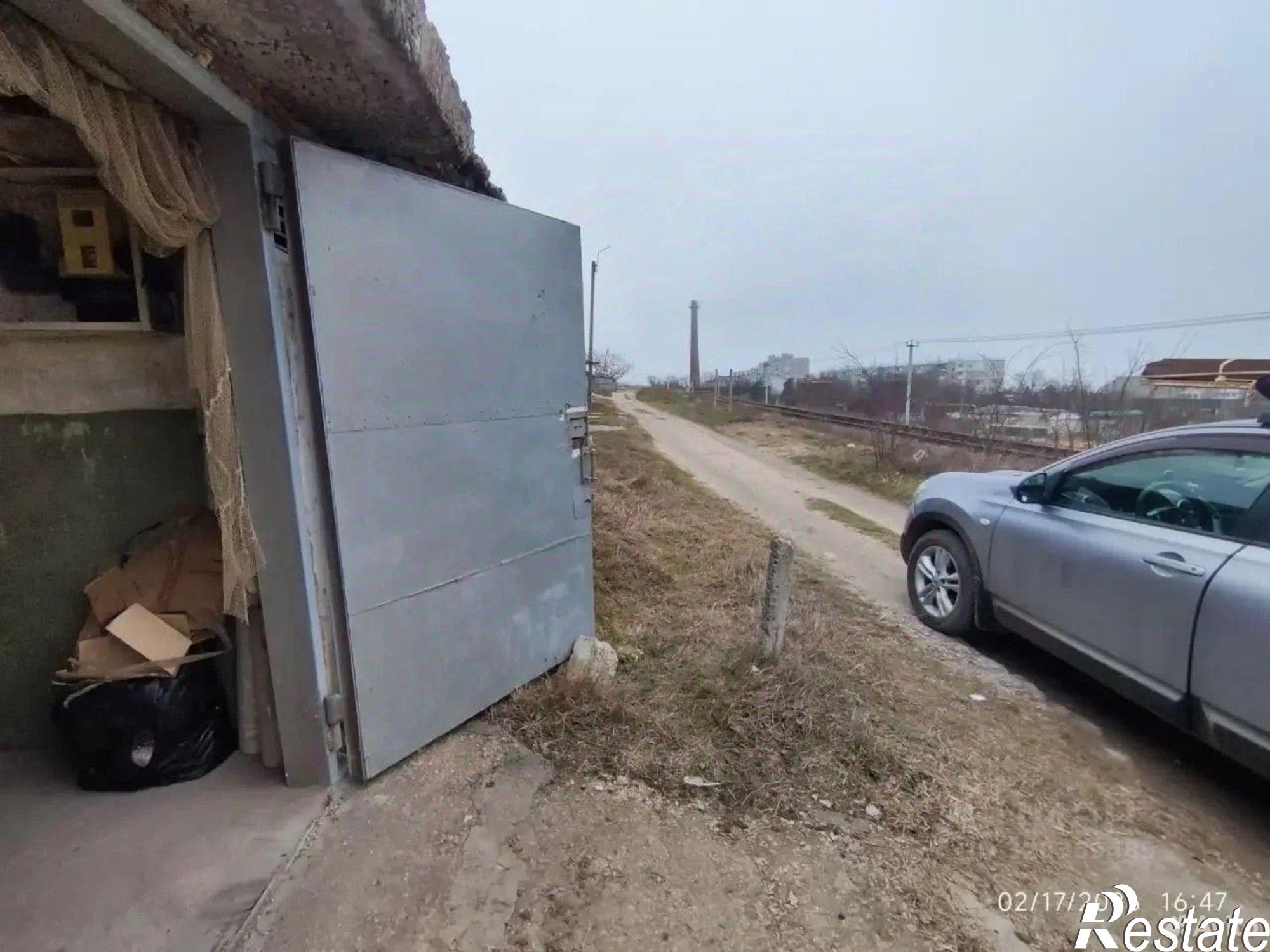 Купить гараж, место в паркинге за 656 424 рублей на ул Олега Кошевого, 24