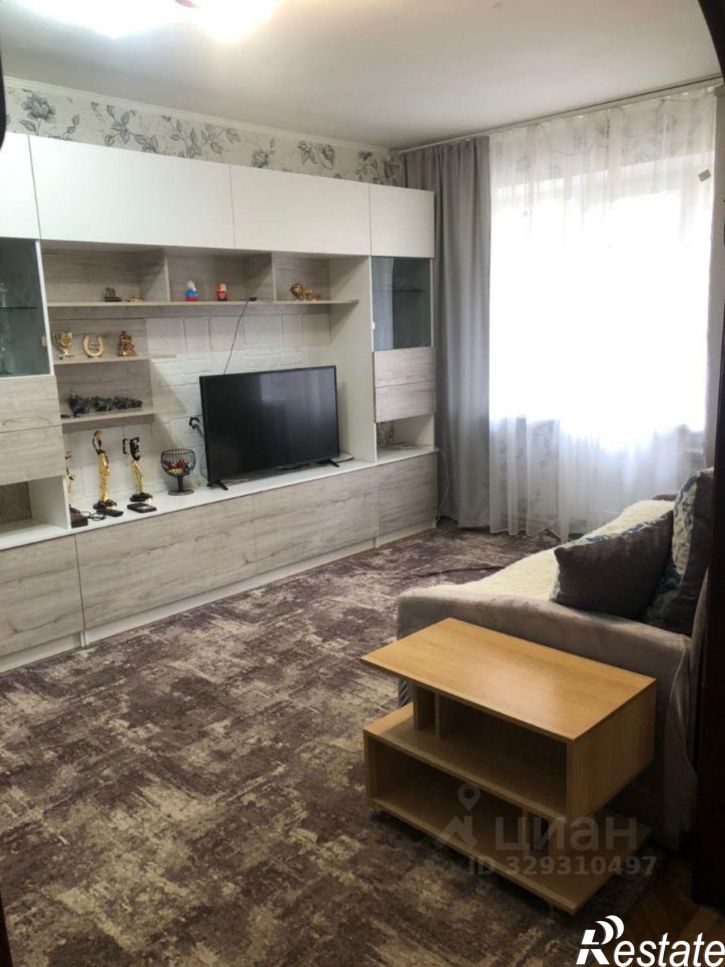 3-комн квартира улица Орджоникидзе, 111,  д. 111
