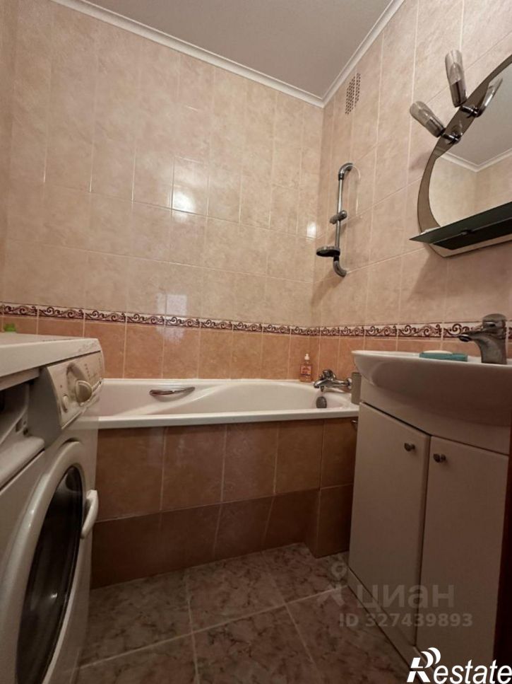 2-комн квартира улица Генерала Петрова, 6,  д. 6
