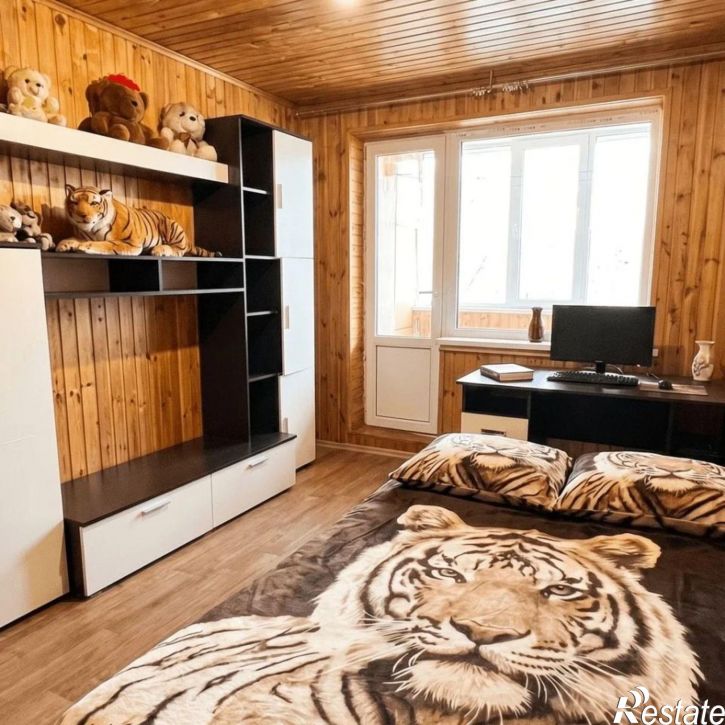 3-комн квартира улица Ульяновых, 2В,  д. 2В