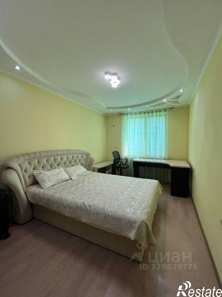 3-комн квартира улица Маршала Ерёменко, 38,  д. 38