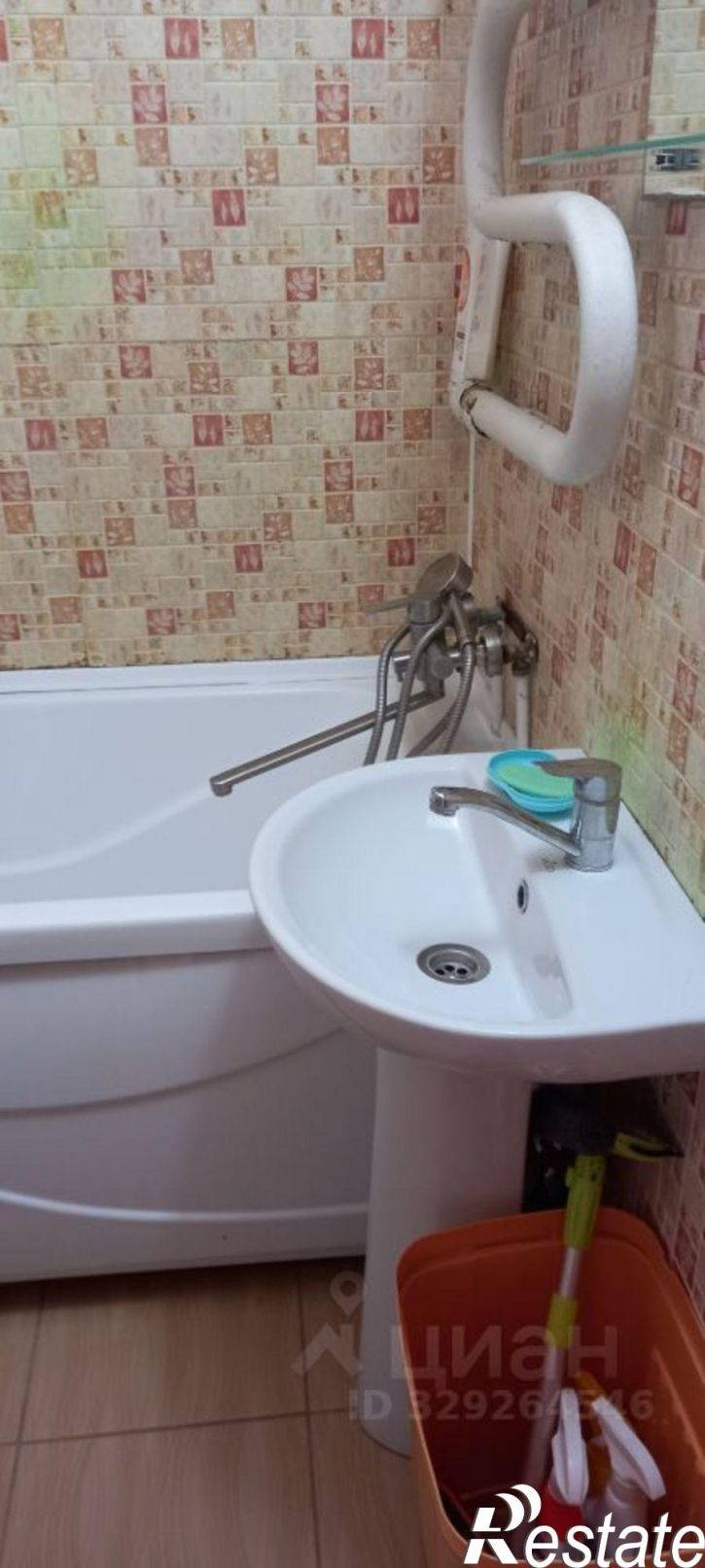 2-комн квартира ул Петра Королёва, 18,  д. 18