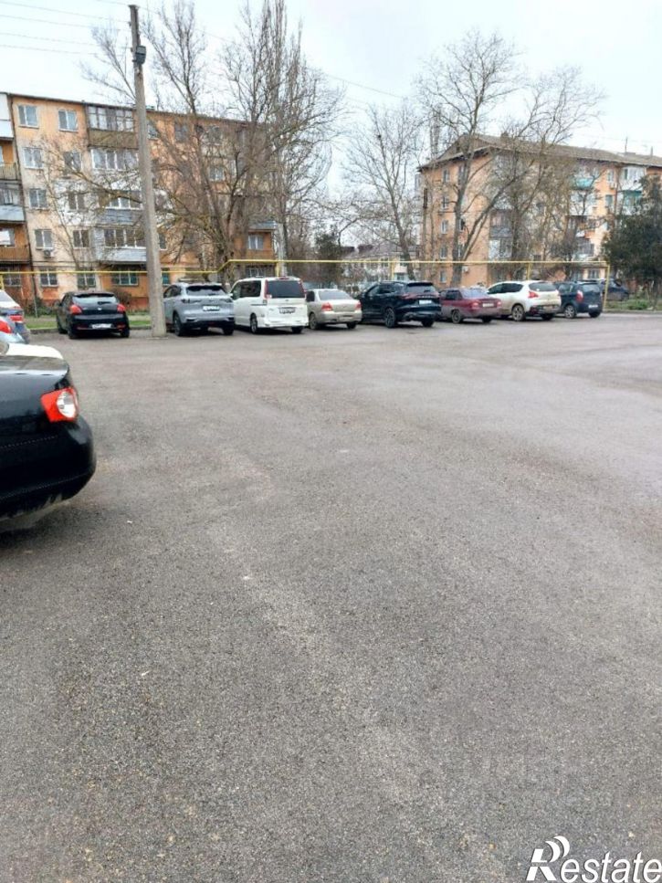 3-комн квартира улица Юных Ленинцев, 17,  д. 17