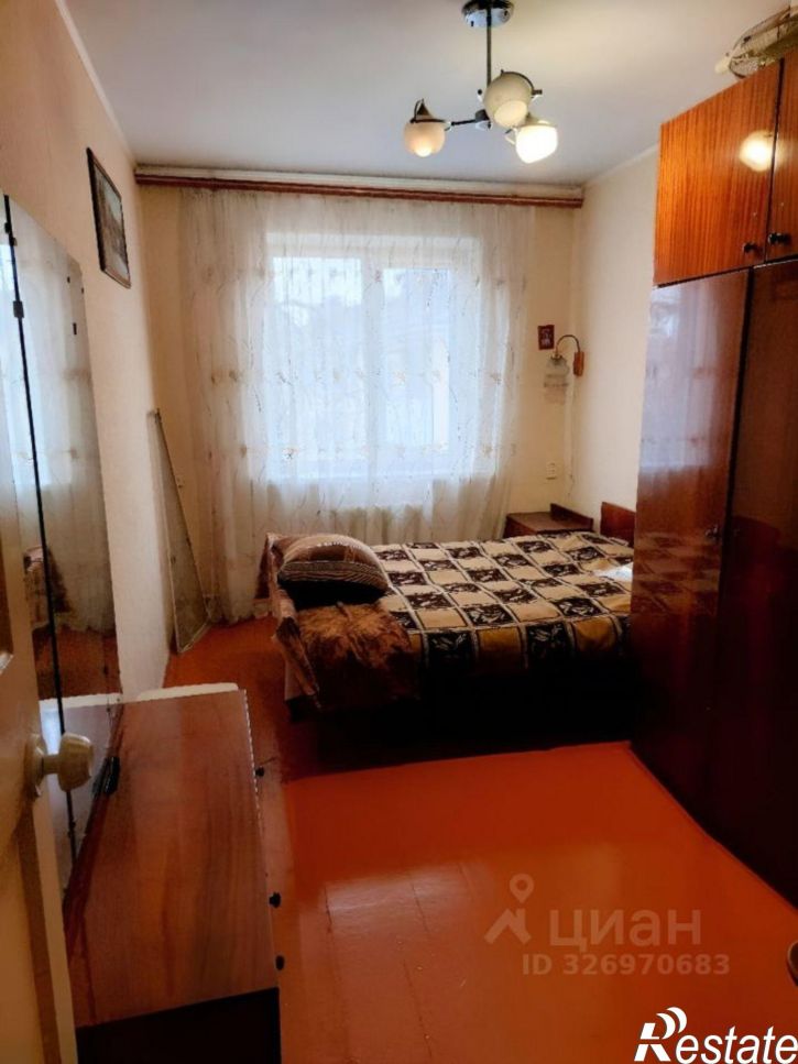 3-комн квартира улица Юных Ленинцев, 17,  д. 17