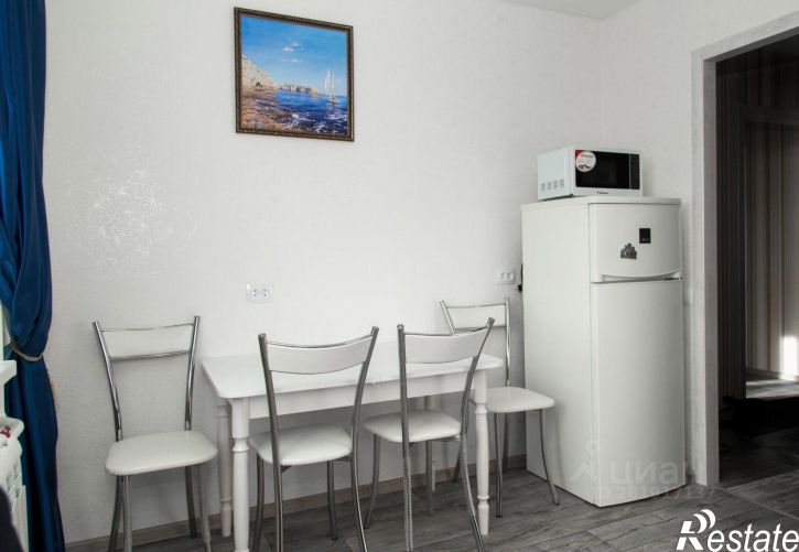 2-комн квартира улица Генерала Петрова, 10,  д. 10