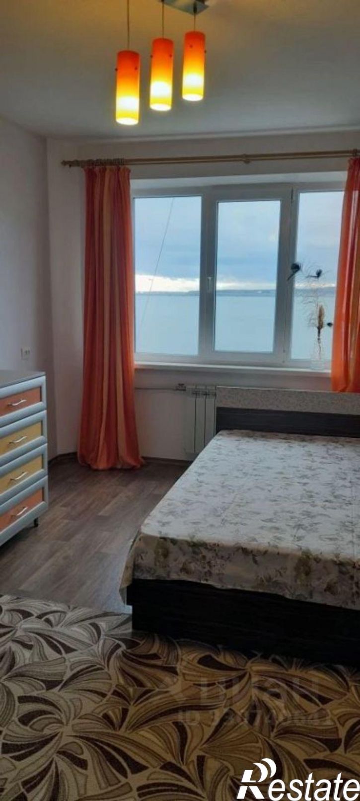 2-комн квартира улица Кирова, 103,  д. 103