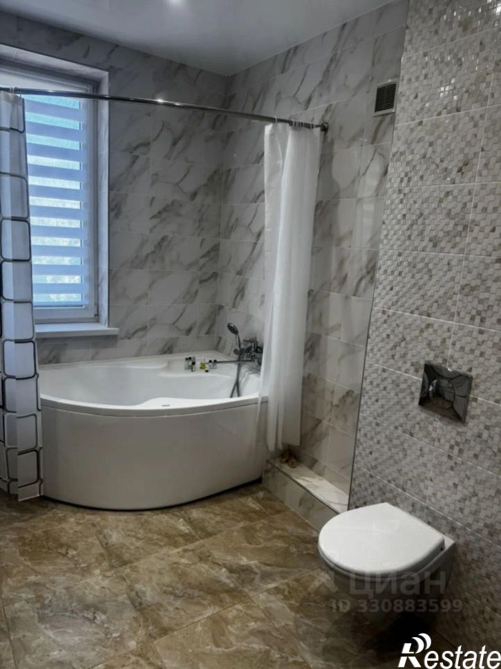 2-комн квартира ул Комарова, 10,  д. 10