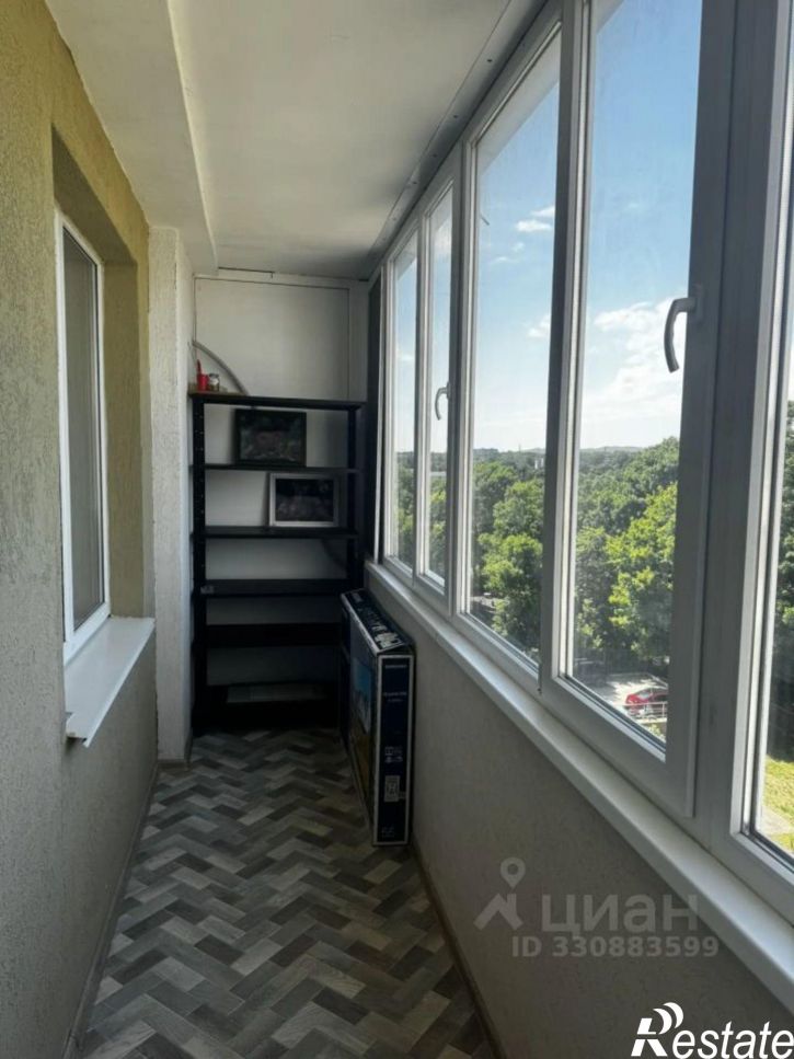 2-комн квартира ул Комарова, 10,  д. 10