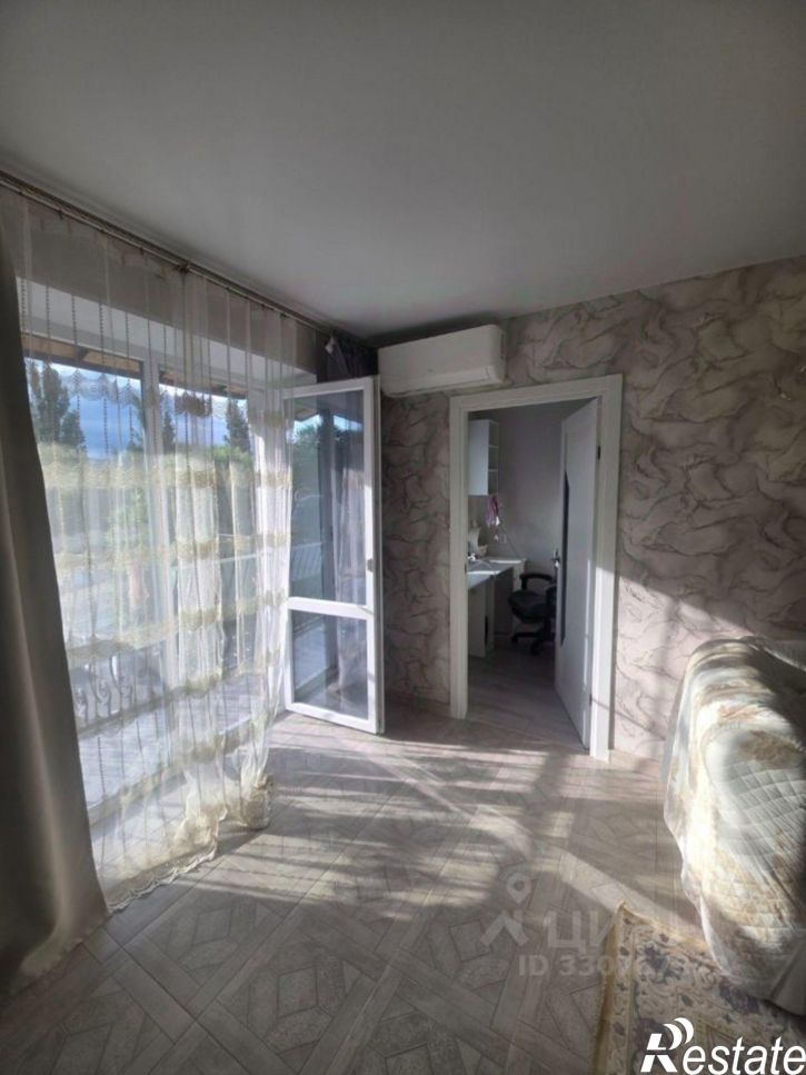 3-комн квартира ул Орджоникидзе, 49/4,  д. 49/4