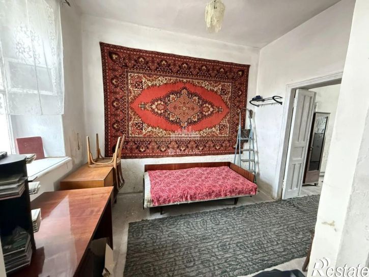 4-комн квартира ул Комарова, 18,  д. 18