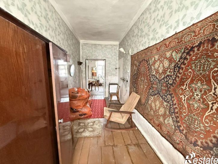 4-комн квартира ул Комарова, 18,  д. 18