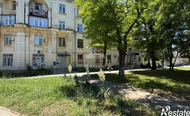 4-комн квартира улица Войкова, 23/35,  д. 23/35
