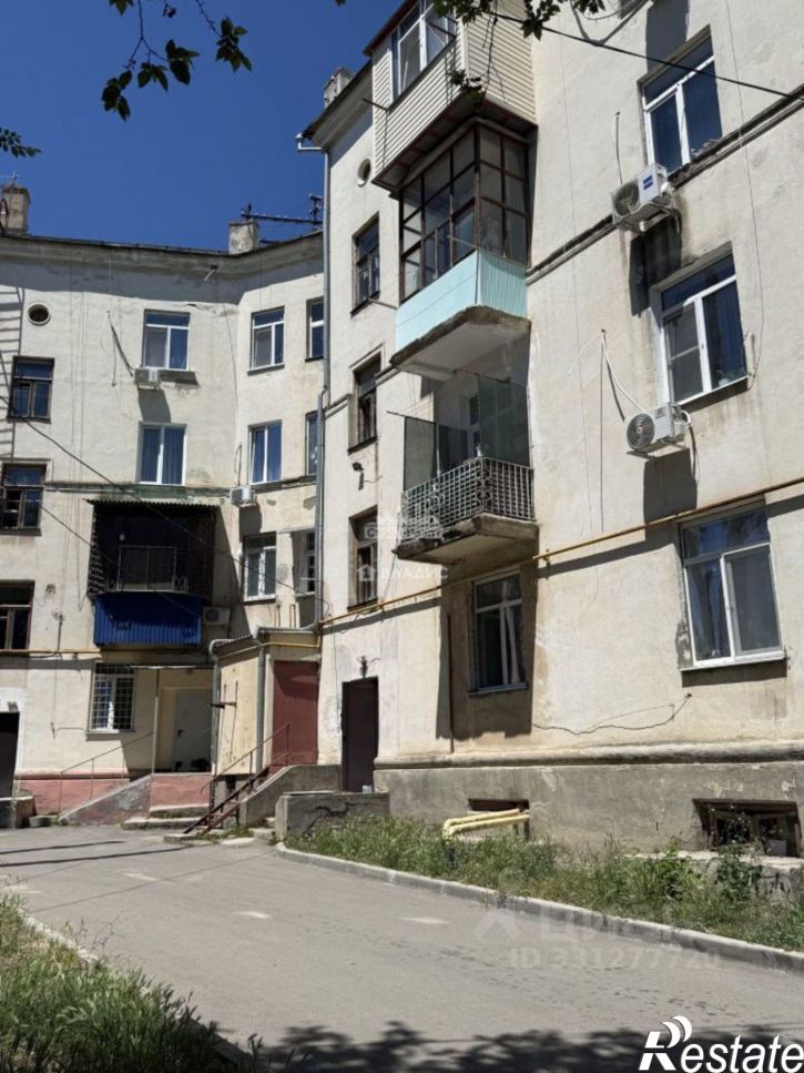 4-комн квартира улица Войкова, 23/35,  д. 23/35
