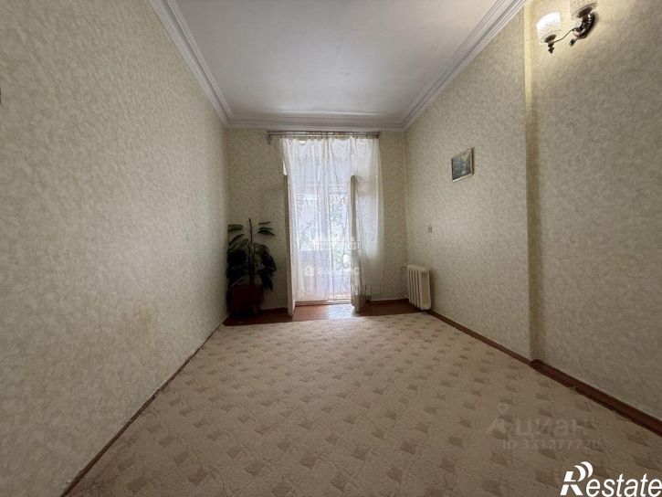 4-комн квартира улица Войкова, 23/35,  д. 23/35