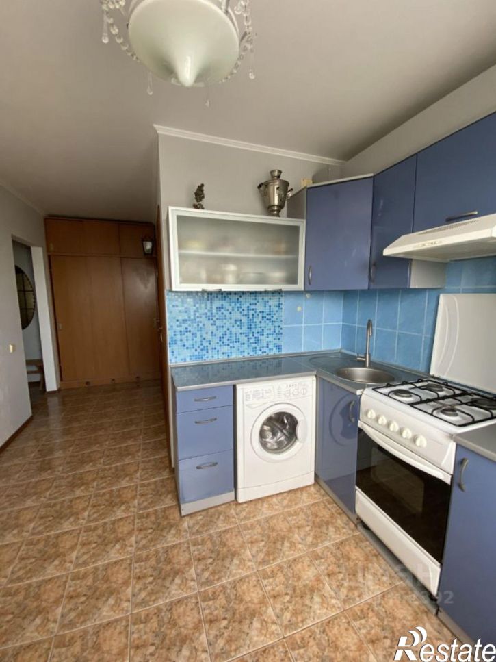 2-комн квартира ул Сморжевского, 3,  д. 3