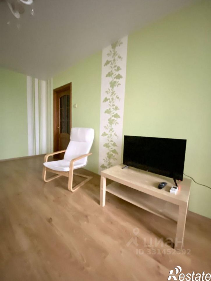 2-комн квартира ул Сморжевского, 3,  д. 3