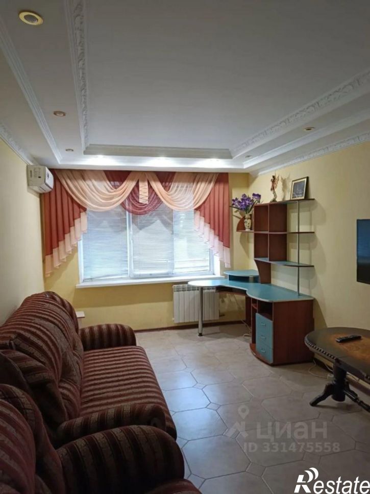 2-комн квартира улица Ульяновых, 74,  д. 74