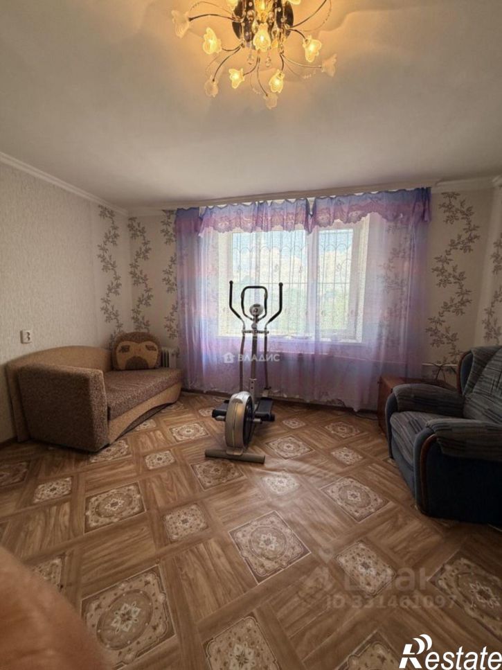 2-комн квартира улица Суворова, 25,  д. 25