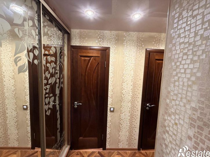 2-комн квартира улица Генерала Петрова, 76,  д. 76