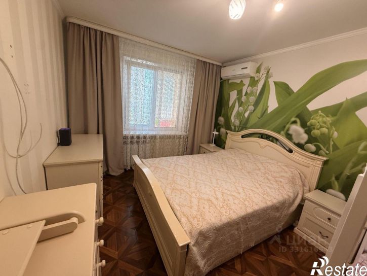2-комн квартира улица Генерала Петрова, 76,  д. 76