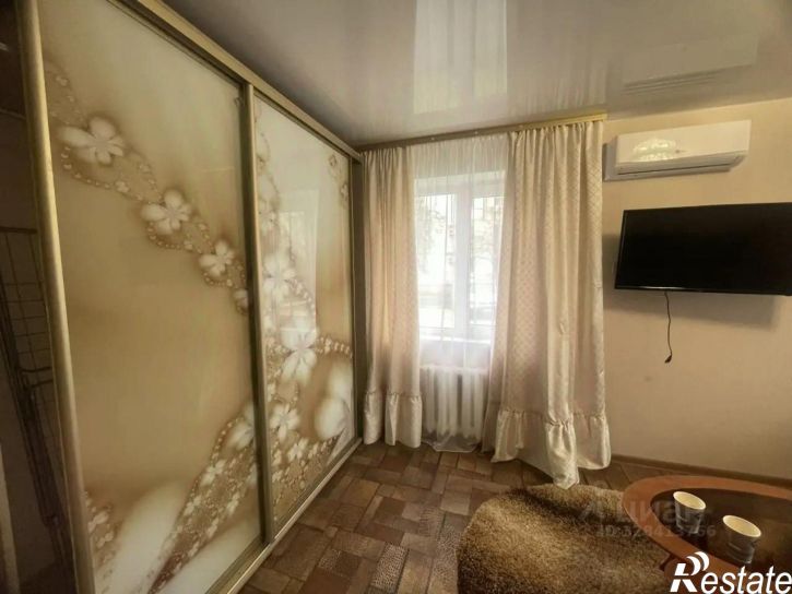 2-комн квартира ул Юных Ленинцев, 10,  д. 10