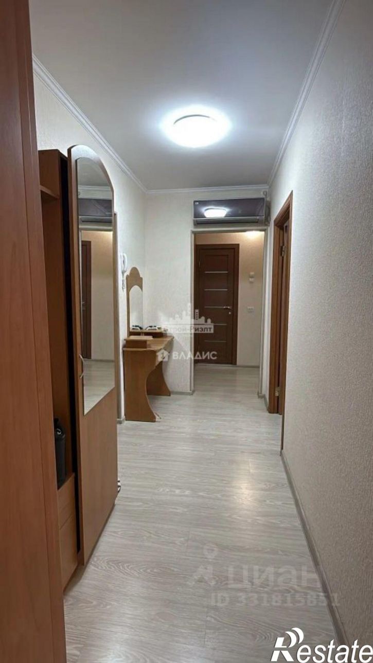 2-комн квартира ул Сморжевского, 1,  д. 1